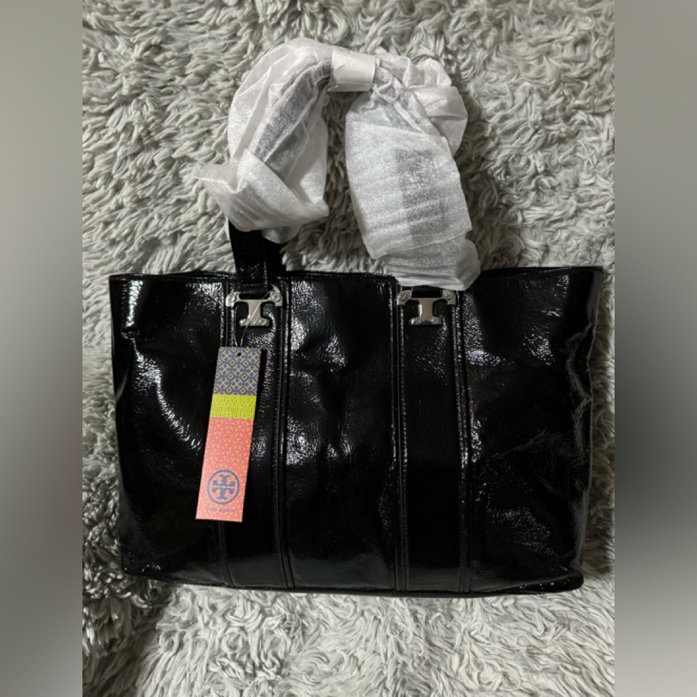 Brand New Tory Burch black shoulder bag